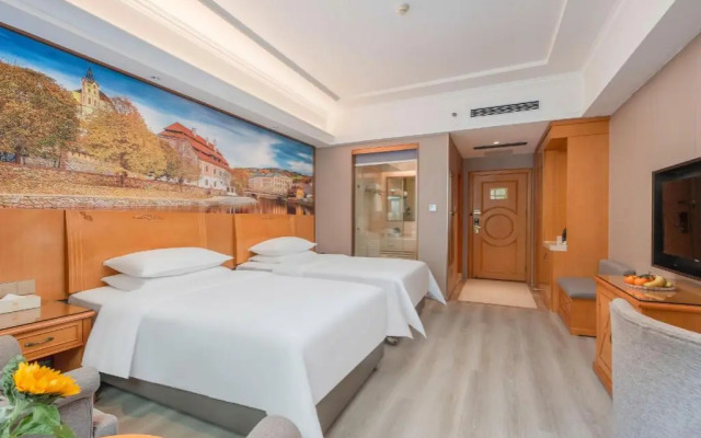 Vienna Hotel Foshan Lingnan Pearl Gymnasium