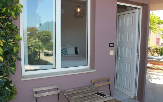 Yasmine Apartments