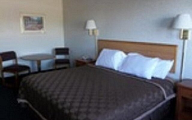 Capital O Aurora Inn Monett US 60