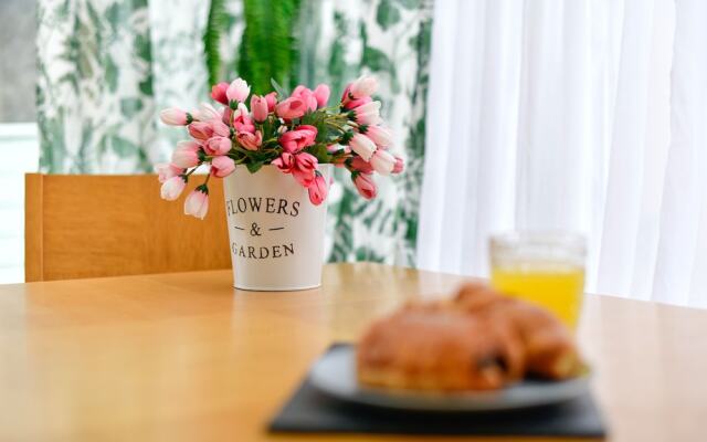 Just Stay Wales - Hadland House Mumbles