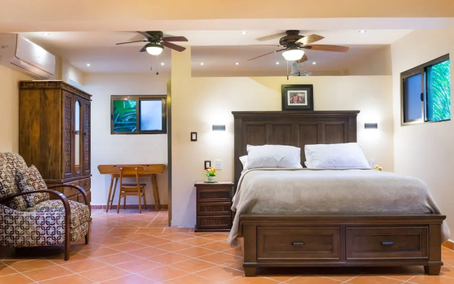 Deluxe Private Villa with Pool