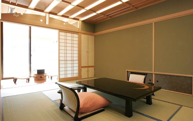 Ryotei Rangetsu