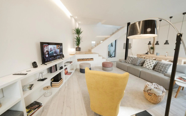 Retreat to a Stylish Concept House in Porto