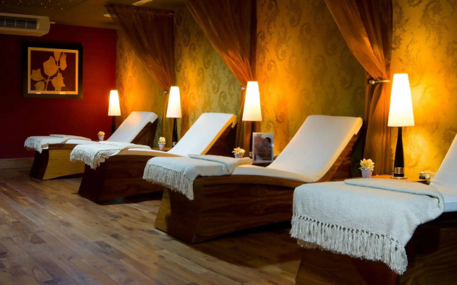 Shearwater Hotel & Spa