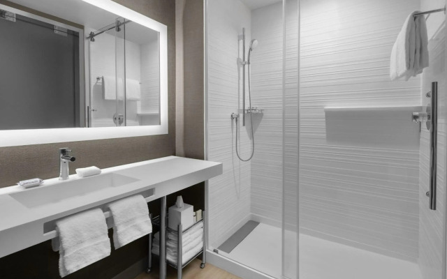 AC Hotel by Marriott Miami Dadeland