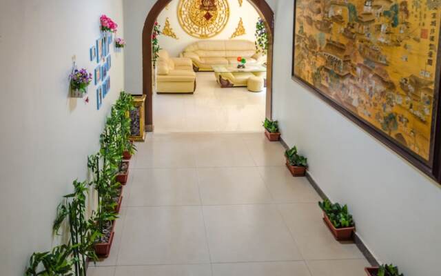 Nanjing Restaurant & Motel