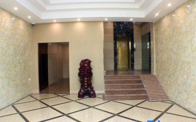 Qingzhu Xinrenren Hotel (Shanghai Pengpu Xincun Subway Station)