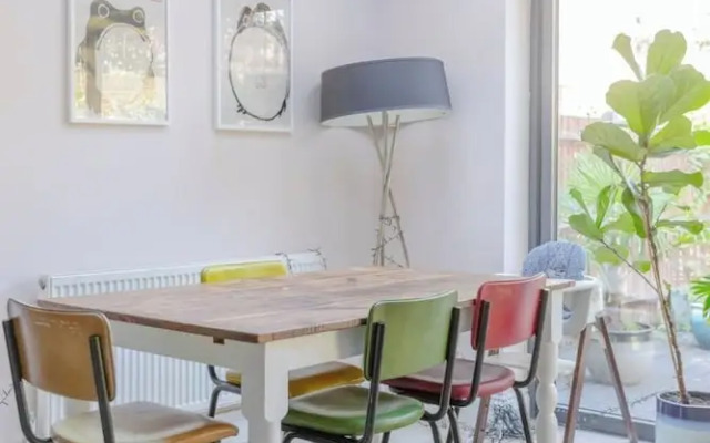 Beautiful & Modern 3BD House- Kennington!