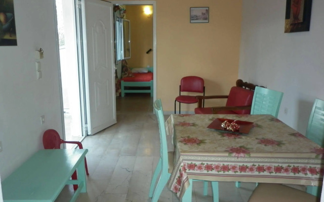 Eleni Family Apartments