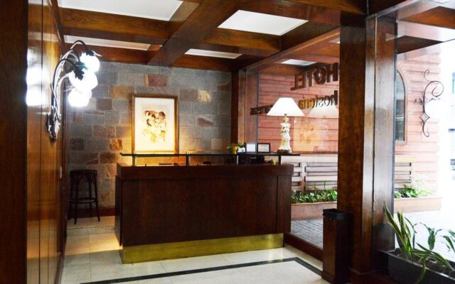 Gardi Hotel & Suites
