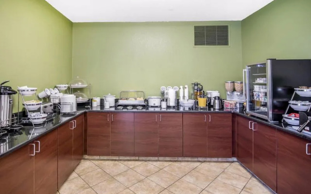 Rodeway Inn & Suites Parsons