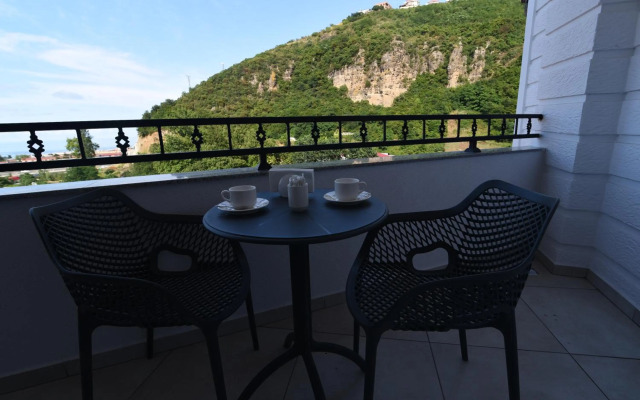 Sera Nature Hotel