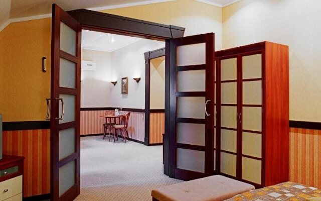 ZS Club Hotel