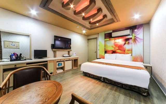 Tongyeong Man to Man