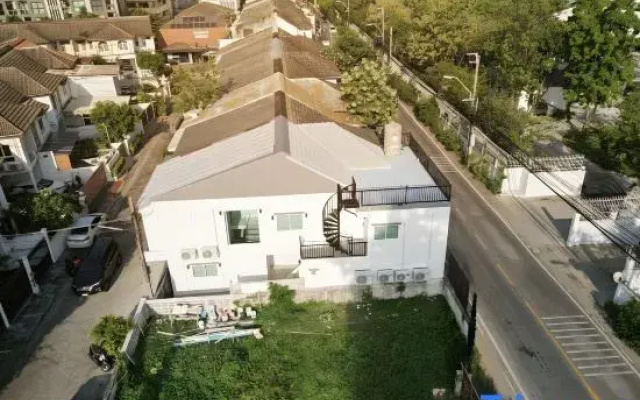 The Most Modern Villa in the Heart of Bangkok