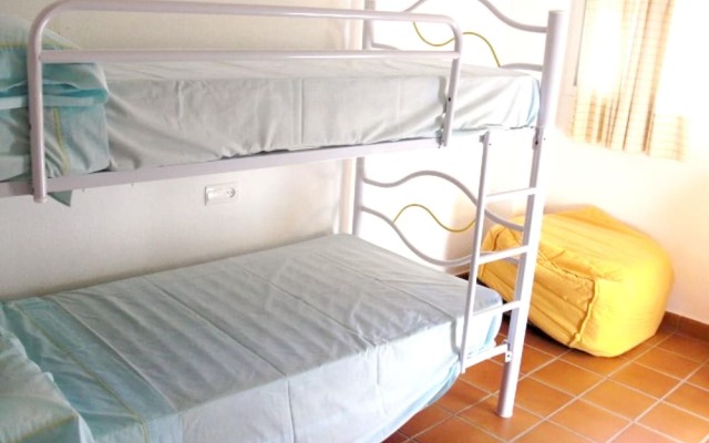 House With 3 Bedrooms in Islantilla, Huelva, With Pool Access and Encl