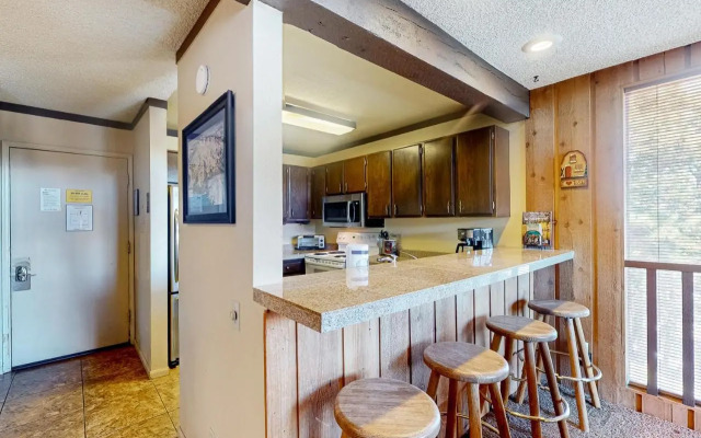 Mammoth Ski & Racquet Club #131