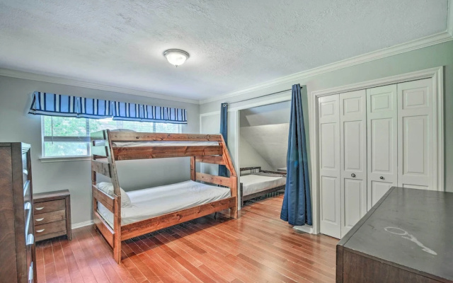 Spacious Houston Home, Day Trip to Galveston!