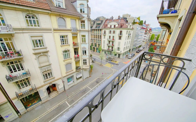 Hitrental City Apartments
