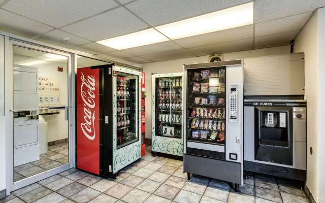 Motel 6 Spokane, WA - West