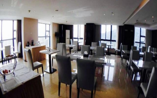 Lavande Hotel Wuhan University Branch