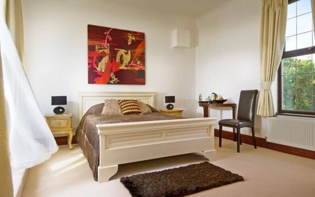 Redhill House Boutique Hotel Bristol Airport