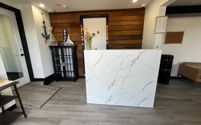 Harborside Suites