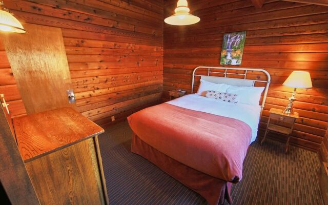 Jasper House Bungalows