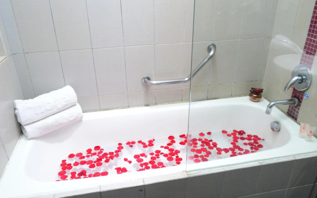 J Hotel Bandara Soekarno Hatta