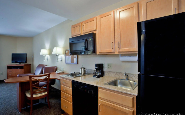 Candlewood Suites Norfolk Airport by IHG