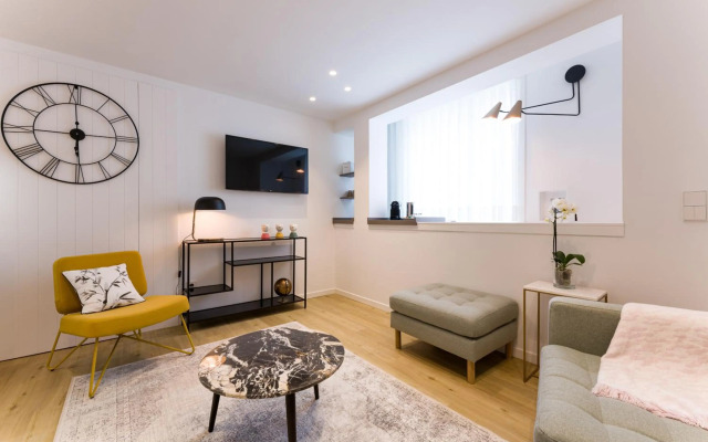 Seis Aldabas Apartamentos