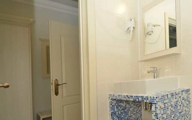 Mykonos Mamaia Boutique Villa