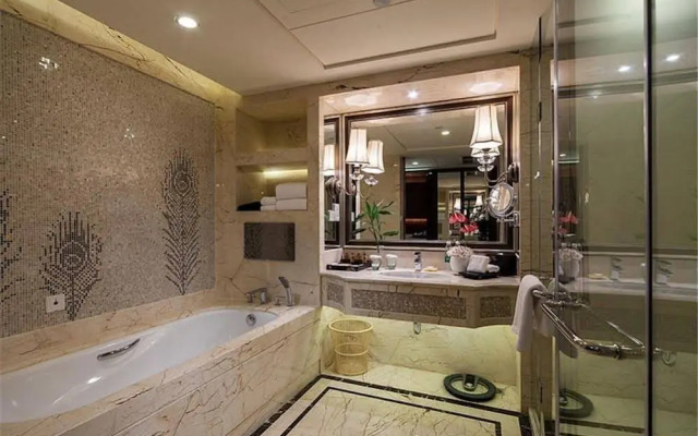 Chengdu Phoenix International Hotel