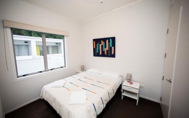 Chic inner city pad
