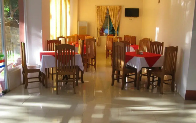 Shwe Poe Eain 2 Hotel