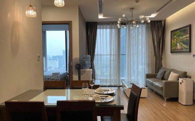 Metropolis Apartment