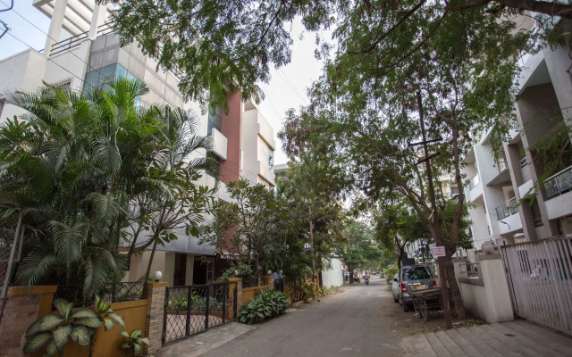 Hotel Eminent By OYO Rooms