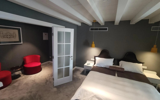 XII Century Heritage Hotel