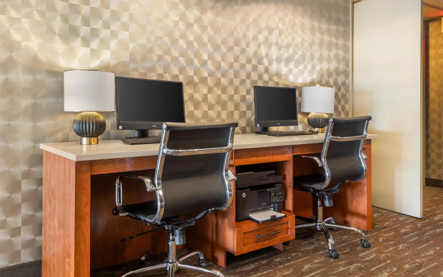 Best Western Plus Calgary Centre Inn