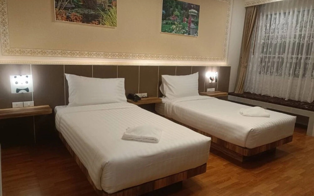 English Resotel Hotel