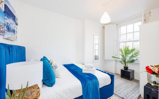 London Bridge 2 bed Apartment Borough Market
