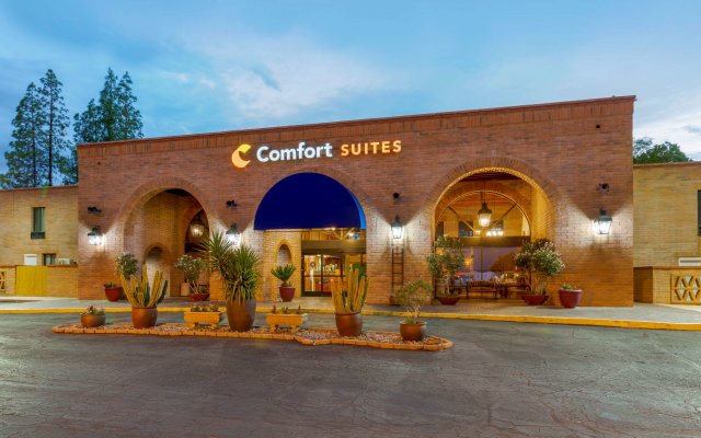 Comfort Suites at Sabino Canyon