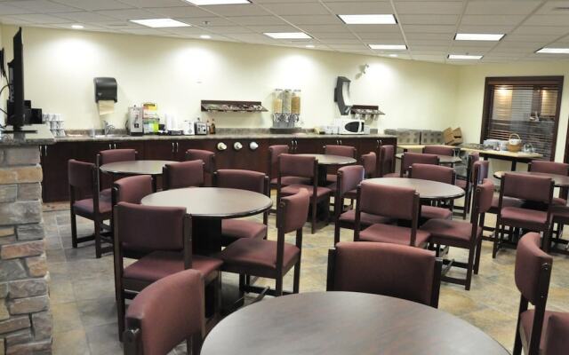 Prairie Moon Inn & Suites Unity