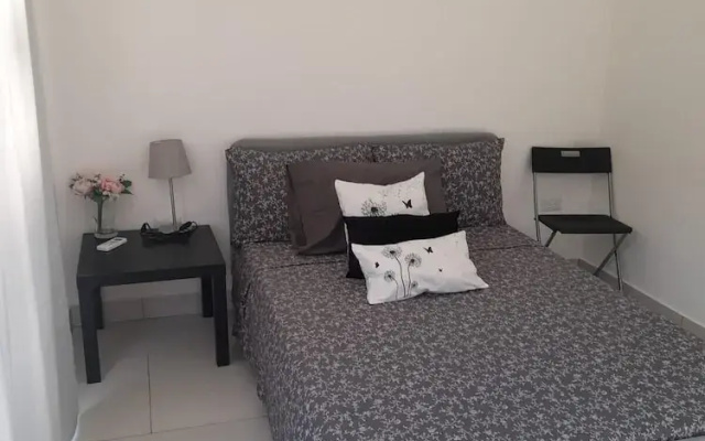 Villa Sleeps 8 With Private Pool
