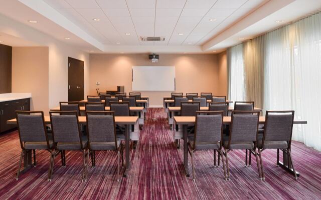 Courtyard by Marriott Toledo North