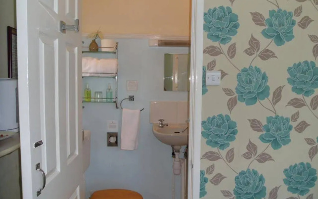 Acorn Lodge