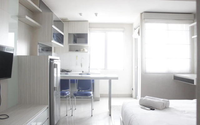 Spacious Studio Room at Sudirman Suites