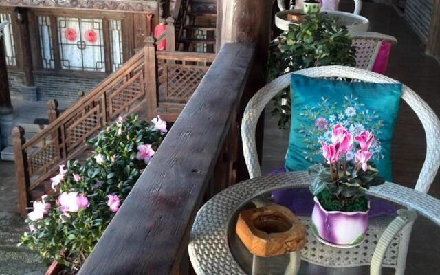 Lijiang Shuhe Ancient Town In Spring