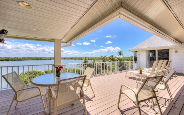 The White Ibis 5 Bedroom Home