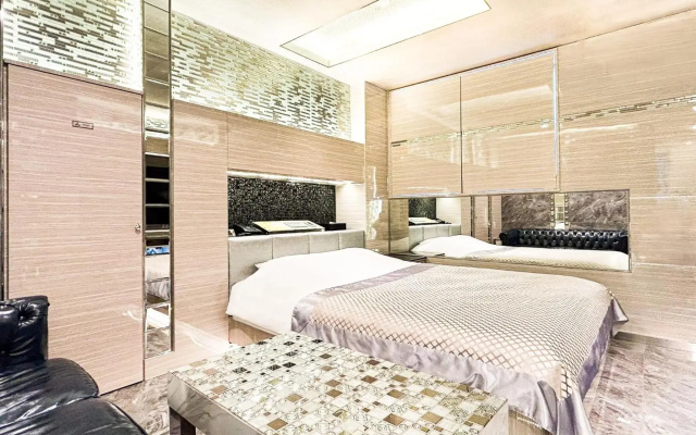 Hotel Century